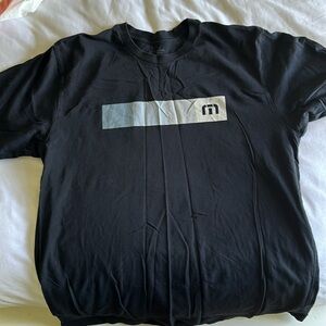 Short sleeve Travis Mathew T Shirt